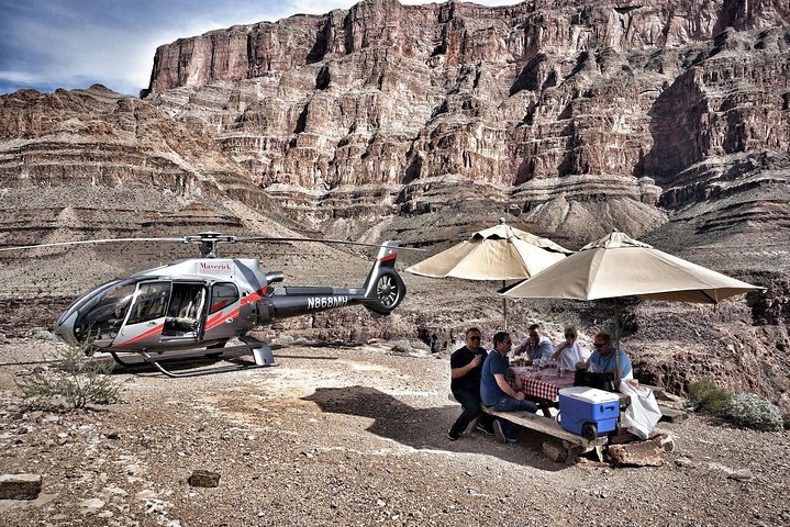Grand Canyon Helicopter Tours | VIP Landing & Sunset Flight