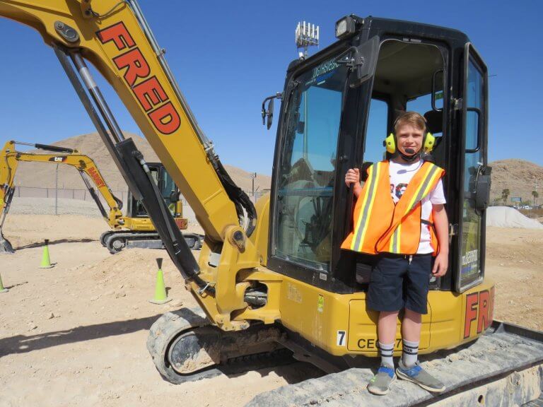 Dig This Las Vegas Nevada: Drive Real Excavators & Bulldozers
