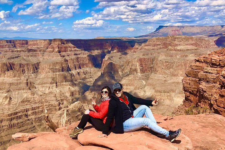 Grand Canyon Tours from Las Vegas: Comedian-Led West Rim Tour