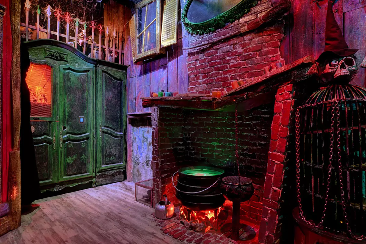 Fun Things to Do Las Vegas: Escape the Witch's House!